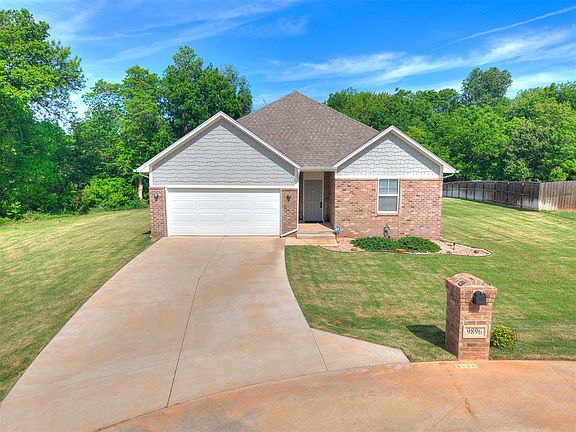 2nd image of 9896 Abington Cir