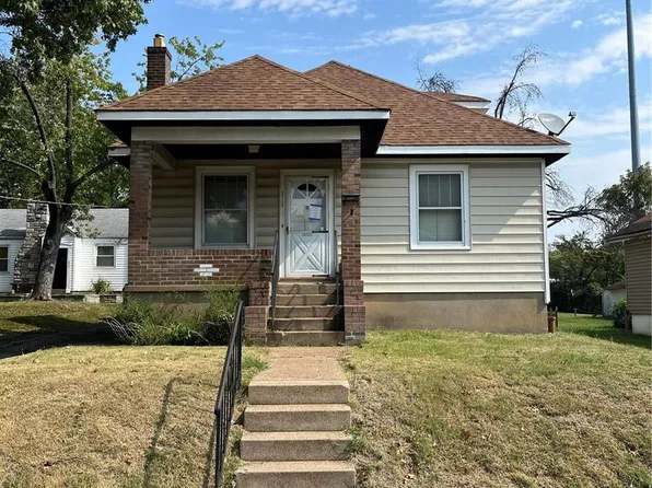 2115 Lexa Dr, Saint Louis, MO 63136