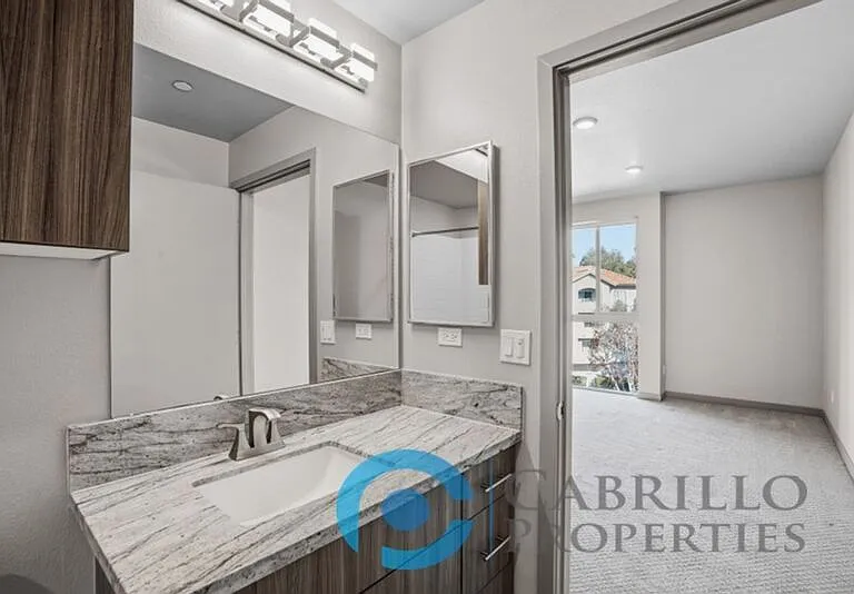 3093 Broadway #402 — Photo 18