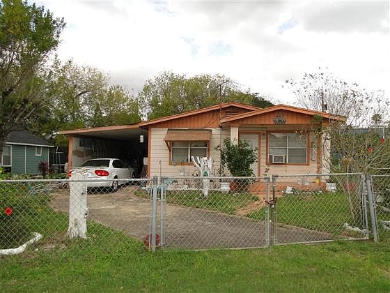 1st image of 49 Sybil Dr