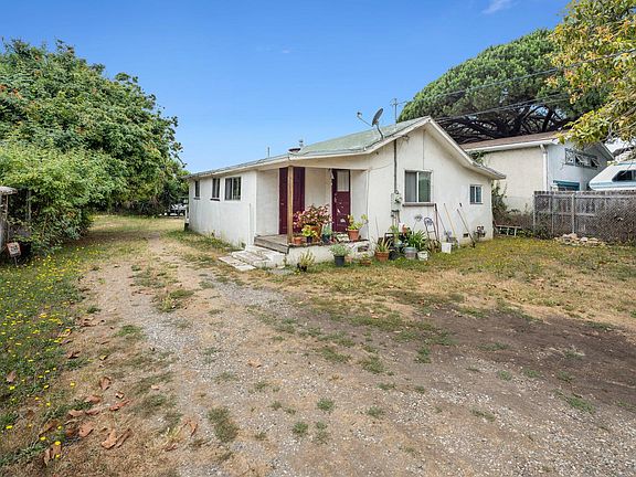 5th image of 319 N Alisos St