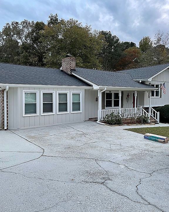 1st image of 1582 Pharrs Rd