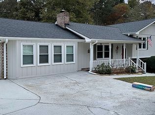 1582 Pharrs Rd, Grayson, GA 30017