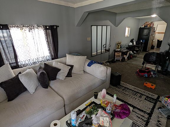 2nd image of 1057 Leona Ave