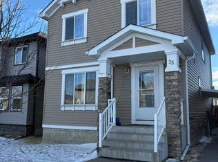 35 Saddlebrook Line NE, Calgary, AB T3J 0B4