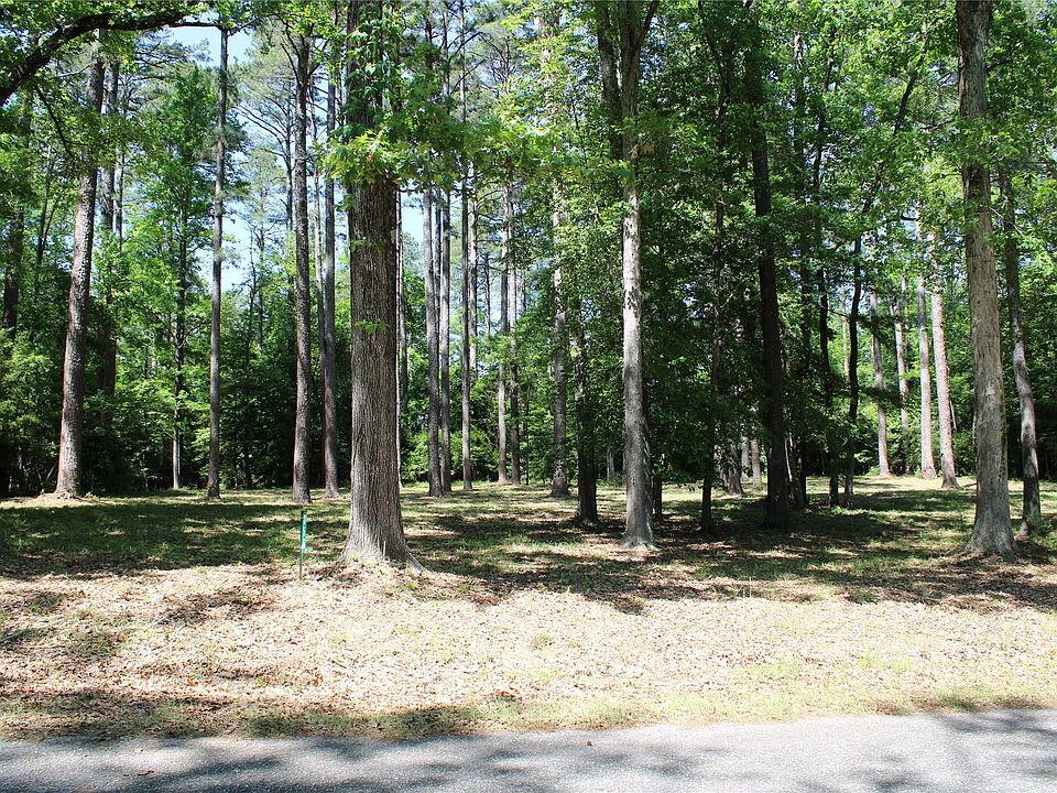 1st image of 356 Woodsway Cir