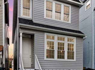 1932 N Ridgeway Ave, Chicago, IL 60647