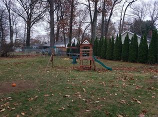 4 Maxine Rd, Plainville, CT 06062