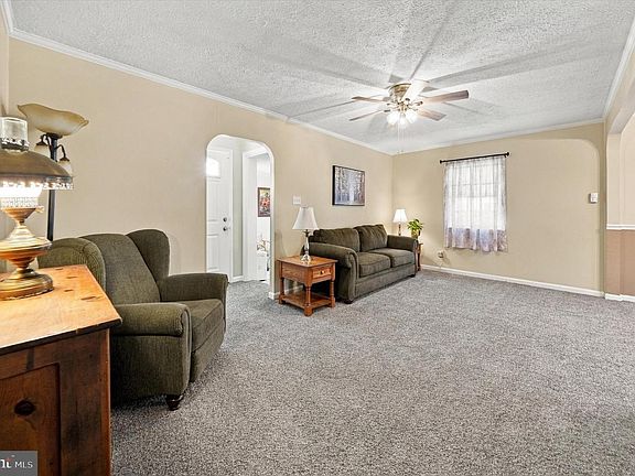 5th image of 35 Lynbrook Rd