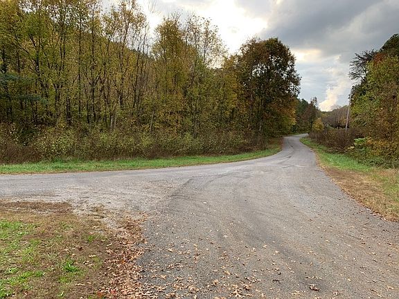 4th image of 0 Woods Hollow Rd