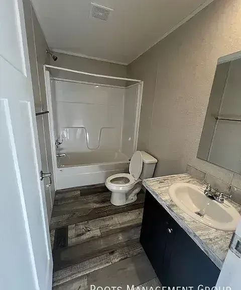 1432 Winona St #1432WN — Photo 7