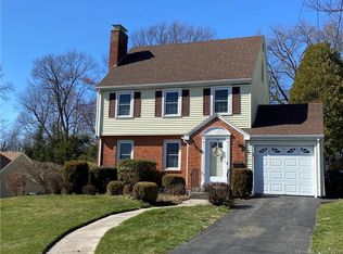 34 Onlook Rd, Wethersfield, CT 06109