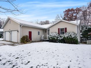 3812 W Giles Rd, Muskegon, MI 49445