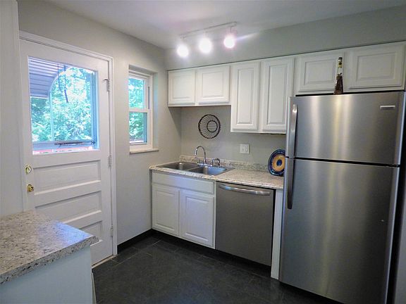 5th image of 6631 Greentree Dr