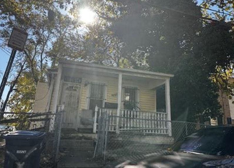 1st image of 5321 Jay St NE