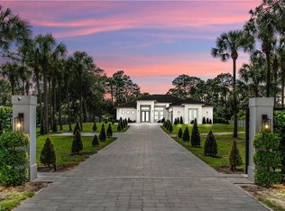 567 13th St NW, Naples, FL 34120