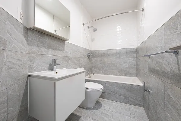 Rented by REAL New York | media 14