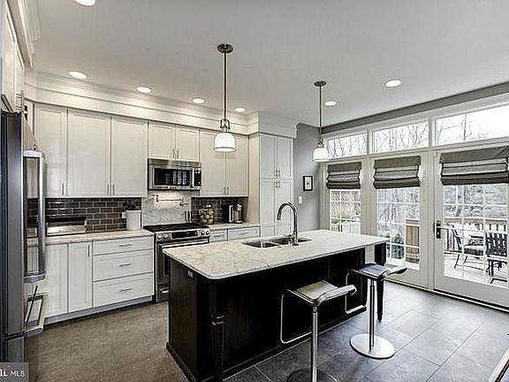2nd image of 2240 Journet Dr