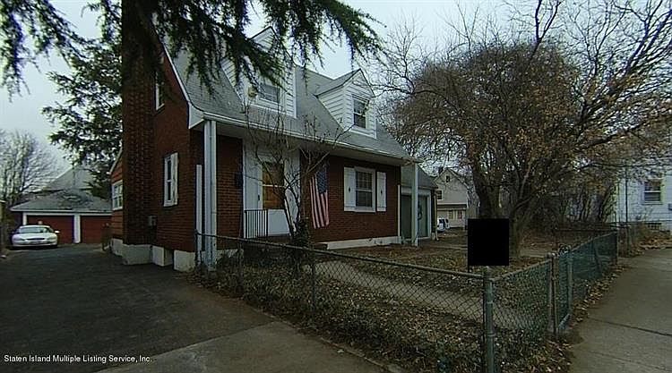 1st image of 242 Sharpe Ave