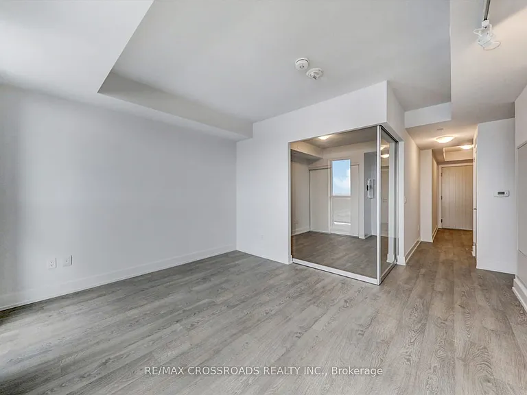 2550 Simcoe St N #1021 — Photo 14