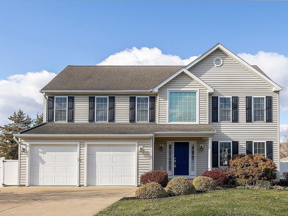 1st image of 137 Caspian Dr