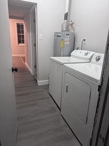 106 E Park Ln #110 Photo 1