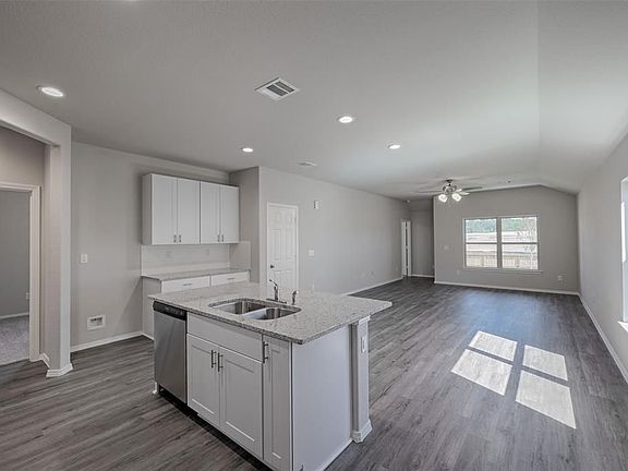 5th image of 14954 Dane Ct