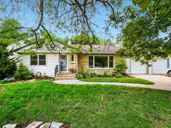 987 Chippewa Ave, Mendota Heights, MN 55118