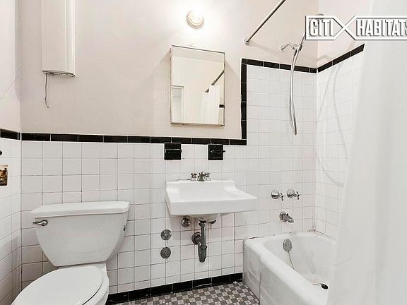 4th image of 385 Grand St APT L102