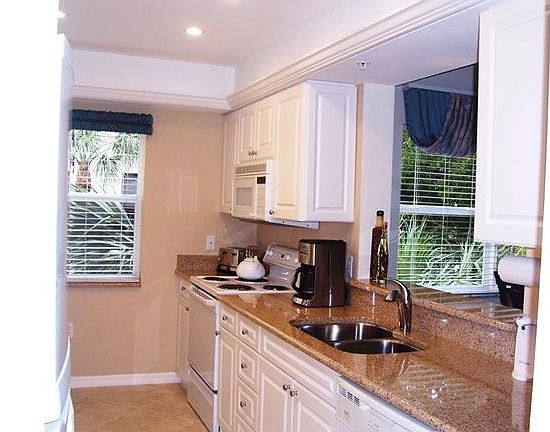 3rd image of 4421 Bay Beach Ln APT 621