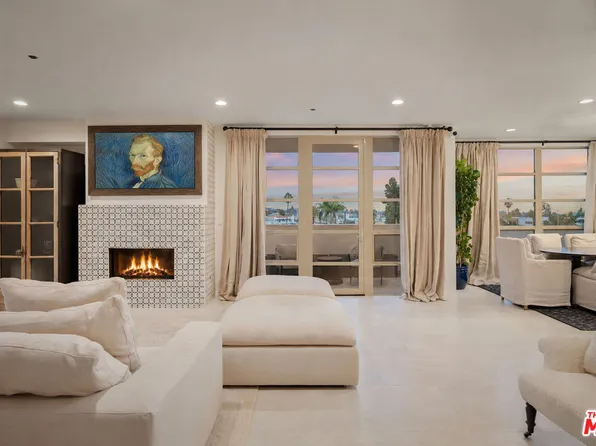 870 N Haverford Ave #303, Pacific Palisades, CA 90272