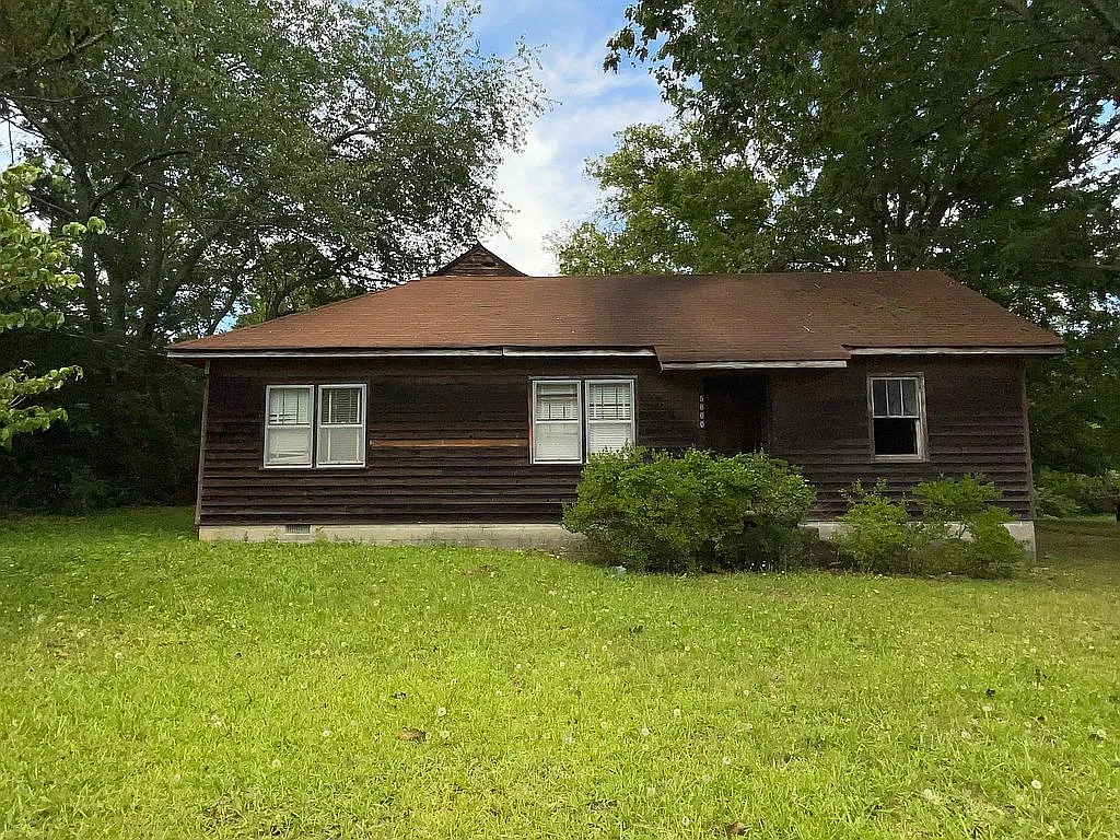 5600 Feldwood Rd photo 1