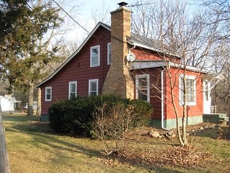 Updated farmhouse on 15A