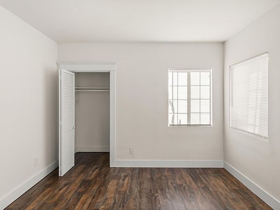 3rd image of 726 Orizaba Ave #726