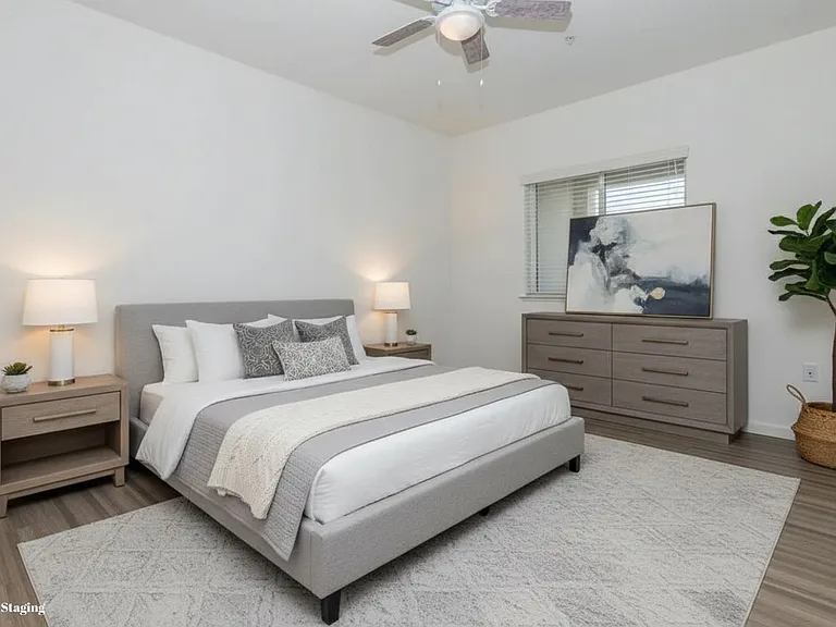 Brand New - Del Rio Apartments — Photo 20