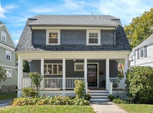 15 Lloyd St, Winchester, MA 01890