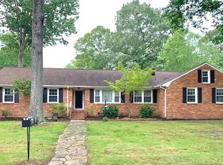548 Rebel Rd, Chesapeake, VA 23322