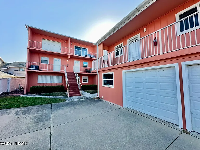 3845 S Atlantic Ave #1 — Photo 1
