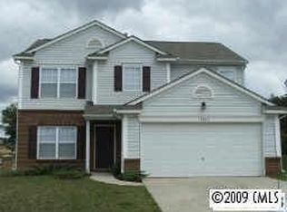 10924 Thousand Oaks Dr, Huntersville, NC 28078