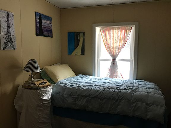 One bedroom 