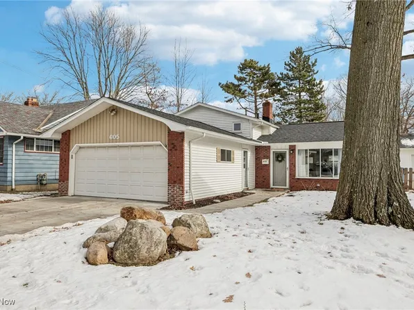 605 Kenilworth Rd, Bay Village, OH 44140