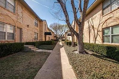 1st image of 5821 Sandhurst Ln #C