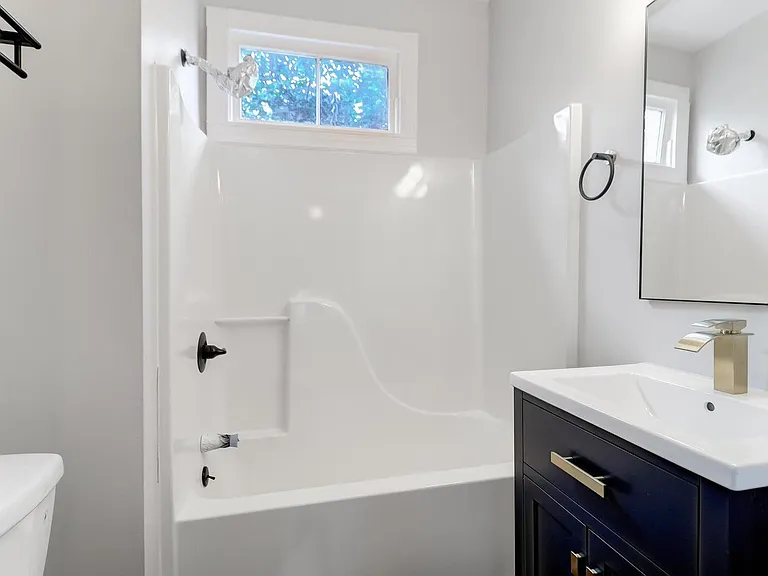 167 Fishburne St — Photo 16