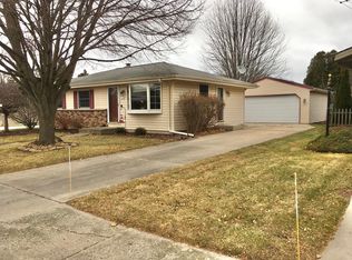 2405 N 30th St, Sheboygan, WI 53083