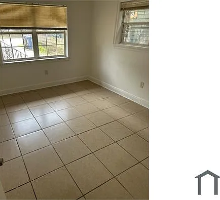 2034 Franklin Ave — Photo 3