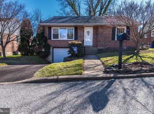 404 Maple Ave, Philadelphia, PA 19116