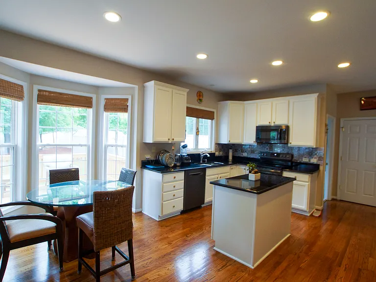 314 Capistrane Dr — Photo 3