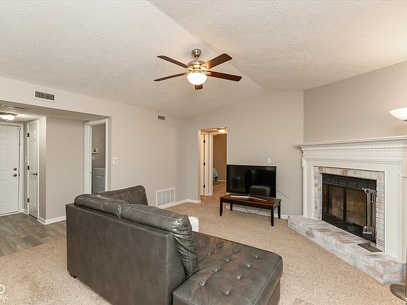 2nd image of 3713 Oil Creek Dr
