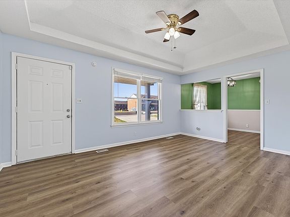 3rd image of 759 Needmore Rd