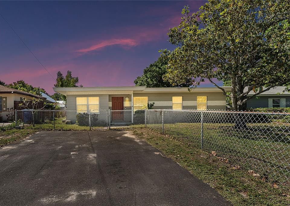 1st image of 3810 W PEARL AVENUE